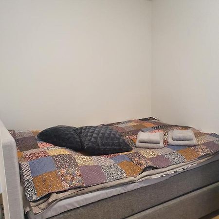 Moderni, Viihtyisae Pikkukaksio Saunalla 포리 외부 사진